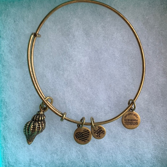 Alex and Ani Jewelry - ALEX AND ANI SEASHELL BRACELET